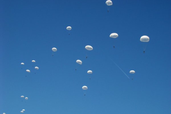 Десантный парашют д-6