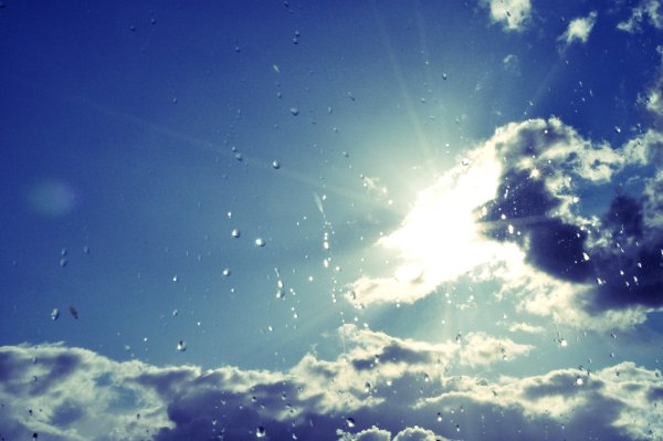 Солнце облака дождь