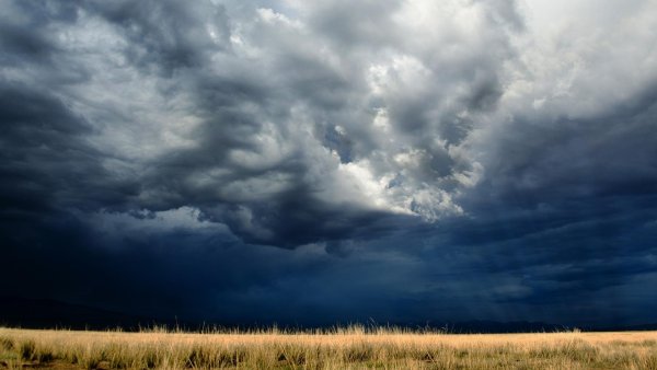 Мрачное небо