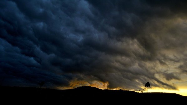 Темные тучи