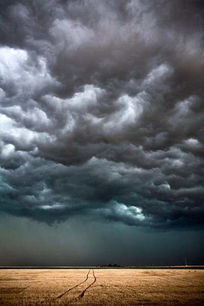 Мрачное небо