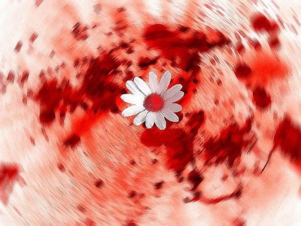 Темный силуэт с красными глазами