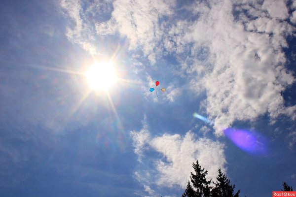 Российский Триколор в небе