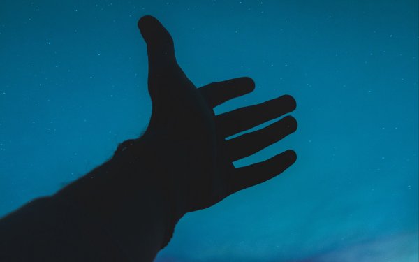 Молитва руки к небу