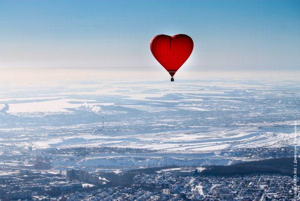 Сердечко на фоне неба