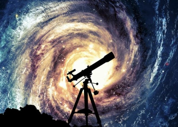 NGC 891 vs Abell 347