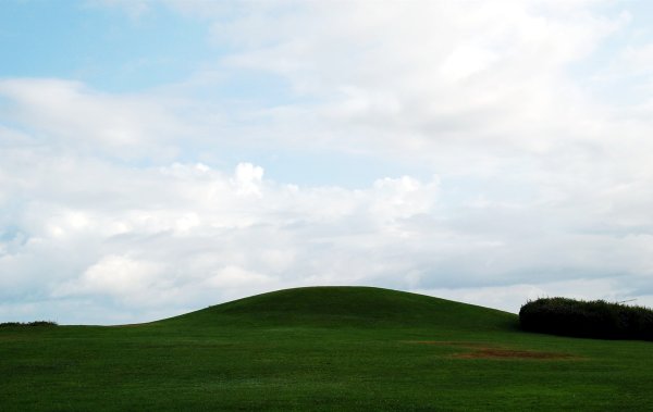 Небо и холмы