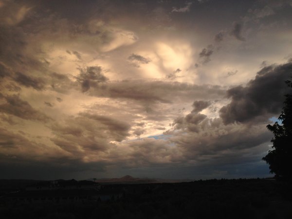 Мрачное небо