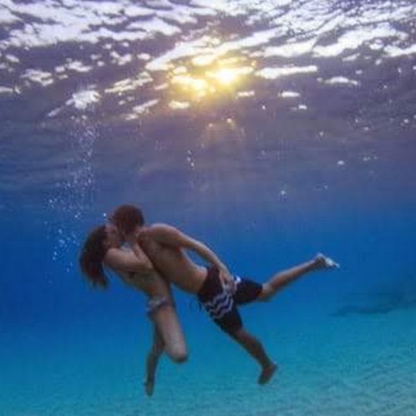 Поцелуй в полете