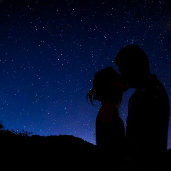 Влюбленные под звездами