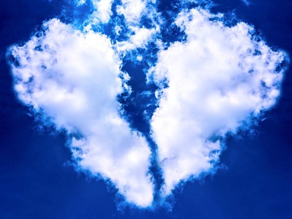 Разбитое сердце в виде облака