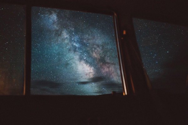 Ночное небо из окна