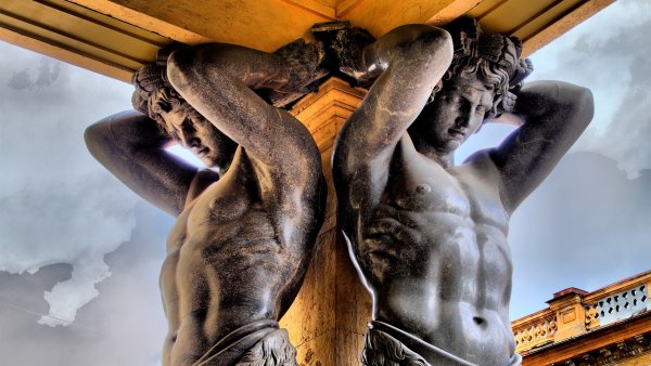 Атлант подпирающий