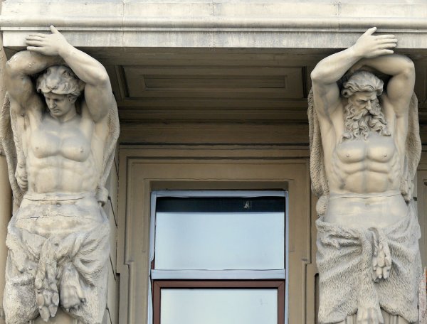 Атлант Бог древней Греции