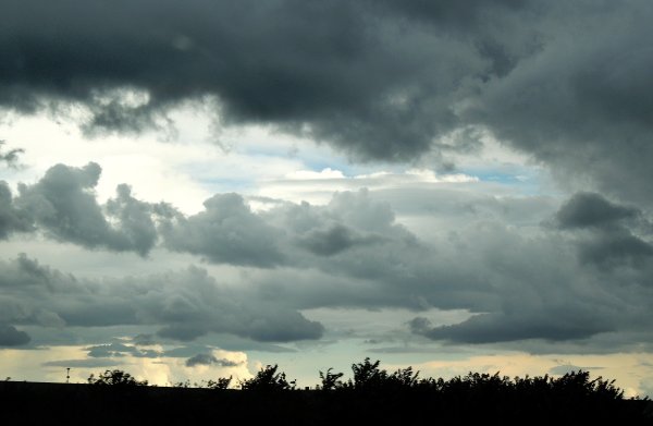 Пасмурное небо панорама
