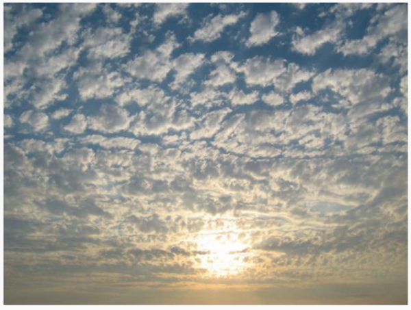 Облака плывут