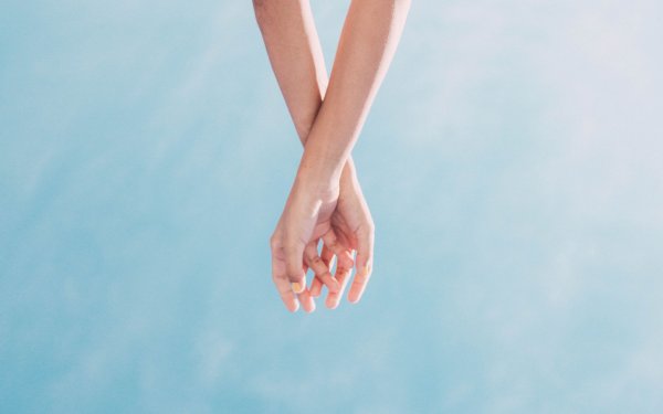 Женская рука