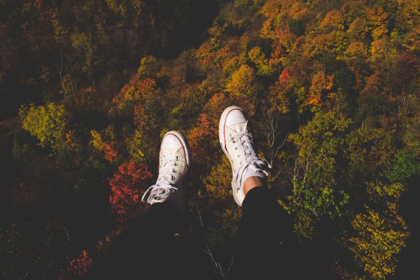 Кеды на природе