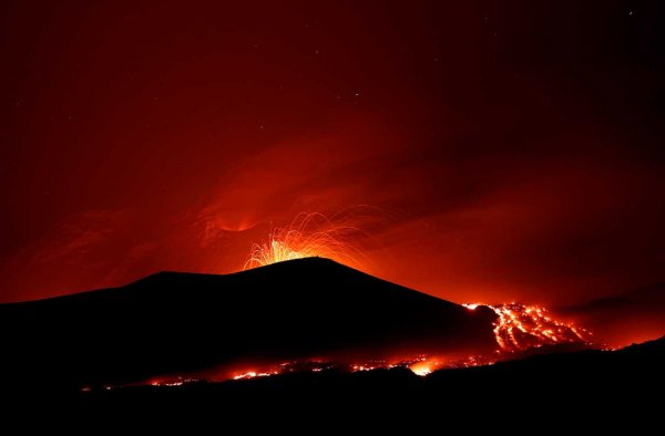 Вулкан Везувий и Этна