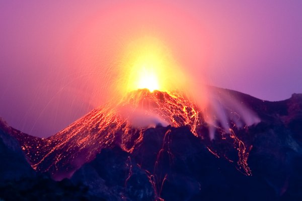 Извержение вулкана Ключевская сопка