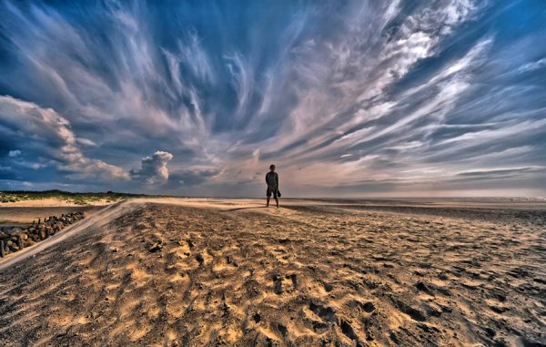 Границапеэду небом и землей