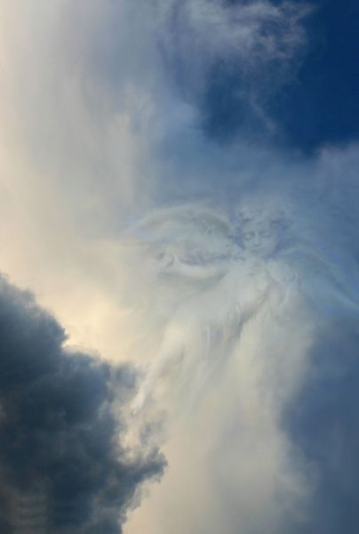 Облако в виде ангела