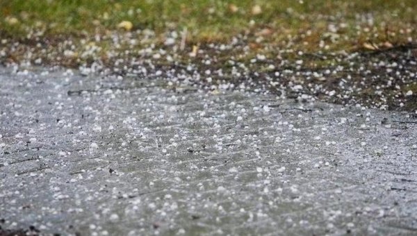 Сильный град