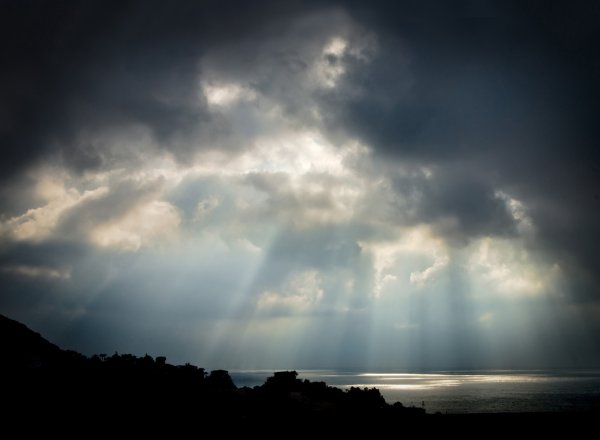 Бог глаза облака