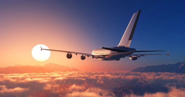 Самолет в небе