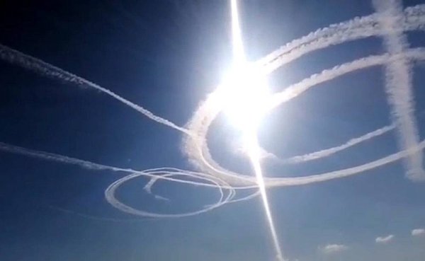 Рисунок в небе над Одессой 2022 март