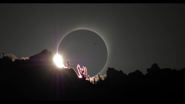 Луна и солнце одновременно