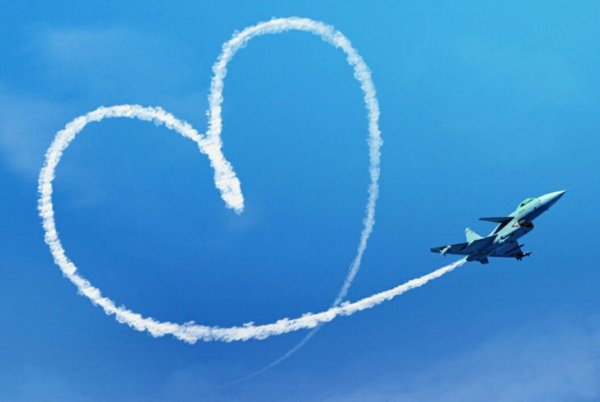 Сердце с самолетом