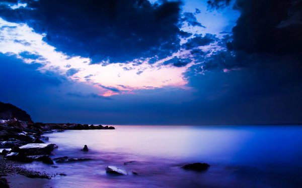 Пейзаж в цвете индиго