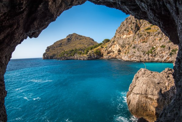 Скала арка Греция