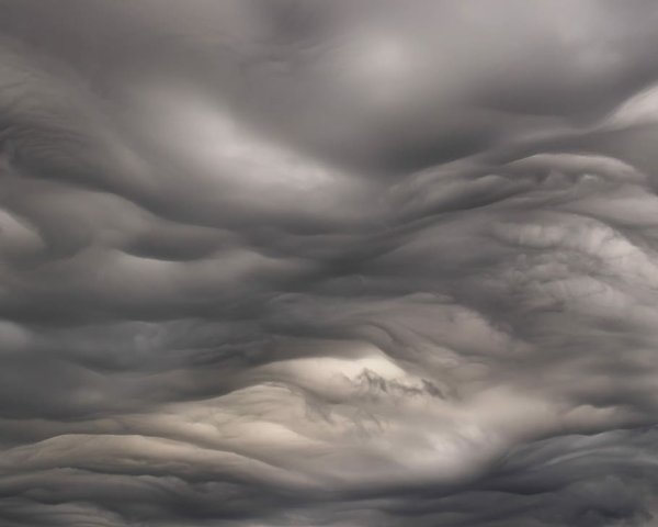 Черное небо