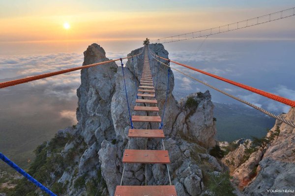 Лестница в небо на горе Хуашань