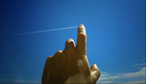 Фразеологизм палец в рот не клади