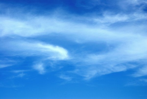 Голубое небо блюр фон