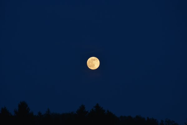 Ночное небо с луной