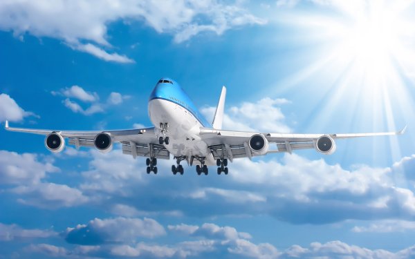 Инверсионный след Боинг 747