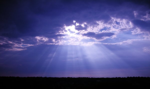 Лучи сквозь облака