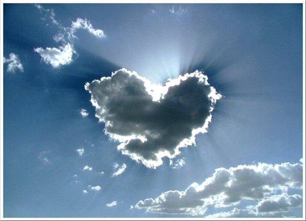 Надпись из облаков