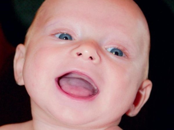 Прорезывание зубов у детей