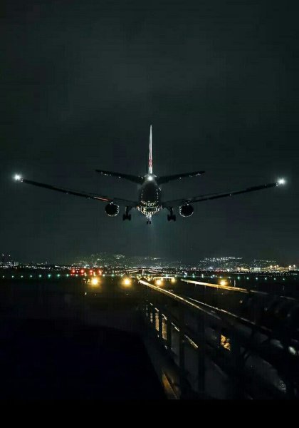 Ночной аэропорт