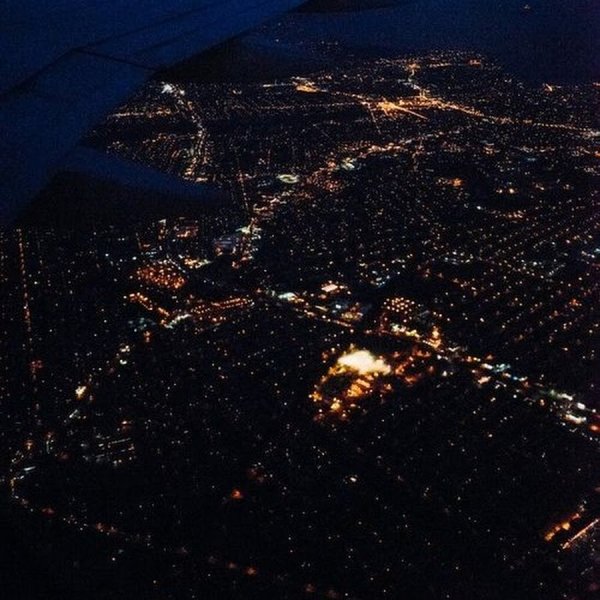 Самолет ночью