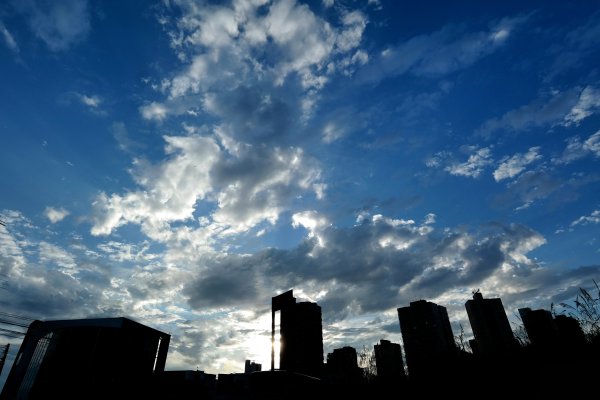 Фон небо город