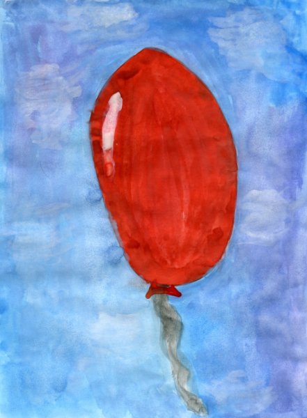 Красный шарик в синем небе