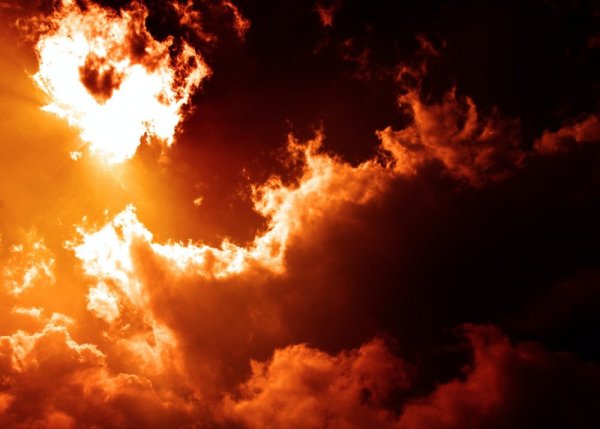 Облака в огне