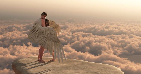 Окрыленная женщина