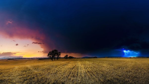 Грозовые тучи